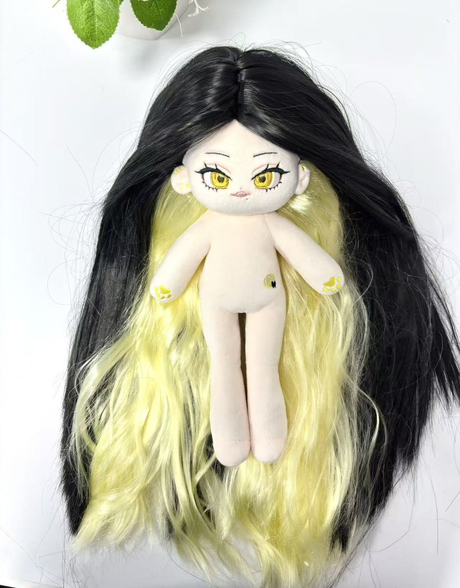 봉제 나왔는데 발바닥이 아래가 아닌 위로 나왔는데... 저것만 고칠수 있나효...?😭😭