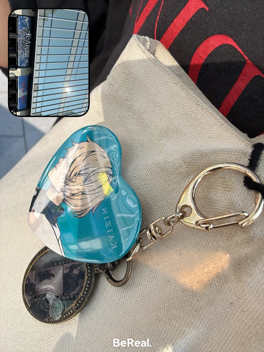 fuyunoskura's tweet image. 参戦しました❤️‍🔥
#UnderBlue2025