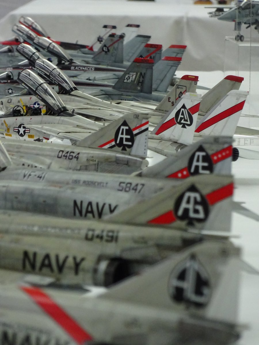 ボッチャーズさんの展示会
今日はデジカメ持って伺いました。
ブラックエイセスの並びがカッコよくてねぇ……