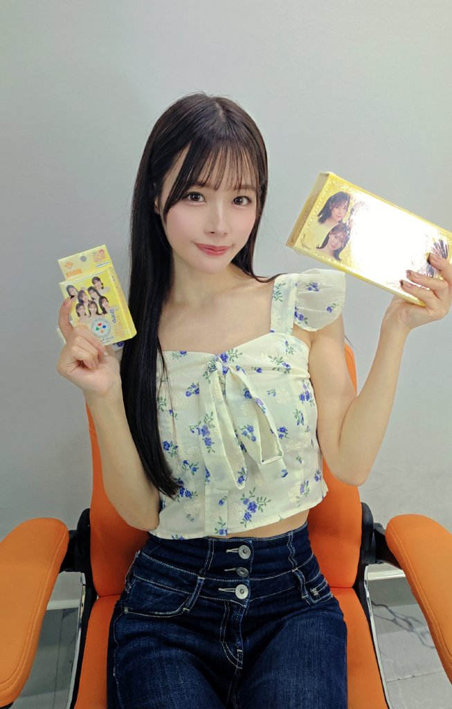 yaginana0903's tweet photo. ファントラ🃏イベントも無事に終わりました…!!

当たっても当たらなくても一緒の時間を全力で楽しんで
くれるみんなが少年少女みたいで愛おしかったです🤤🩷

そして、デッキもコンプBOXも有難いことに完売となり、
時間目一杯みんなと過ごせる幸せな一日になりました。

みんな本当にありがとう。

明日もみんなにいい事ありますように。