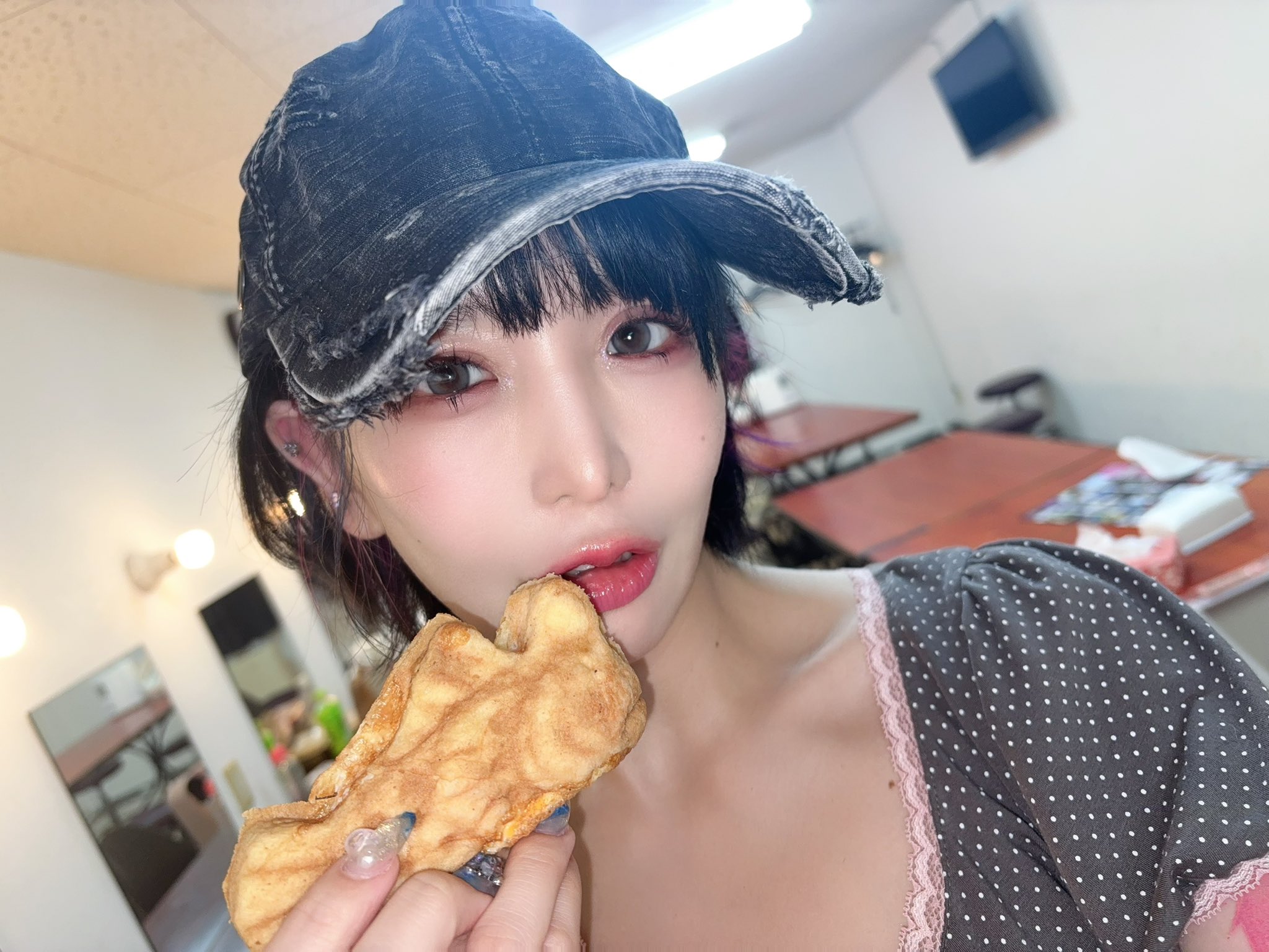 大森靖子信者T 桃色 GR09gD1aIAAdXfe.jpg