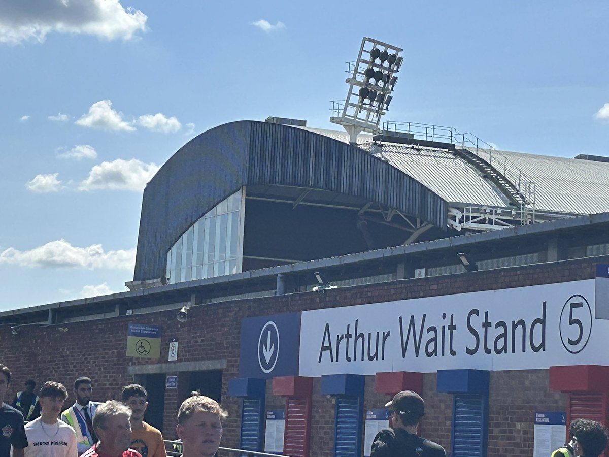 A nice sunny and hot day on South London. Looking forward to a cracking and with an electric atmosphere. Here’s hoping for our first three points on the road. #NFFC