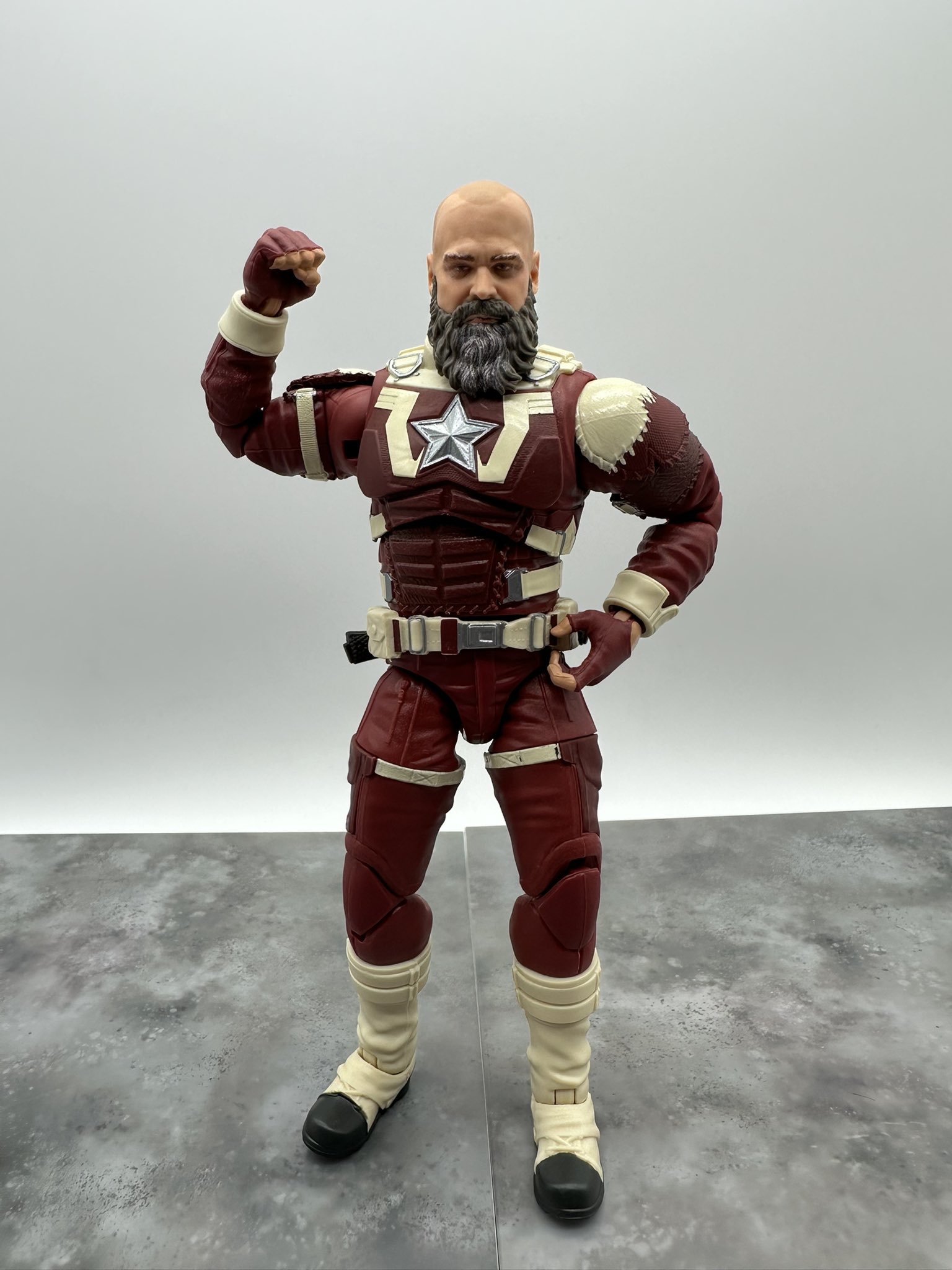 マーベルレジェンド　サンタ 81LB+Y8AueL._UF350,350_QL50_.jpg