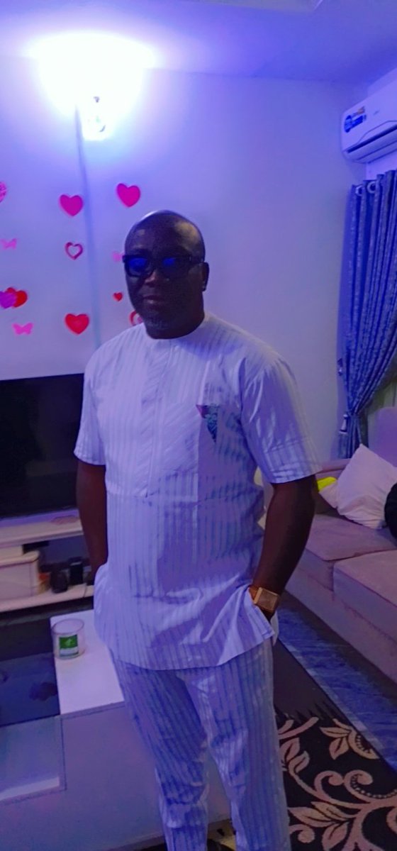 jdzurgba's tweet image. Happy Sunday. 
Another weekend to go again. Favoured
#GivingLifeMeaning