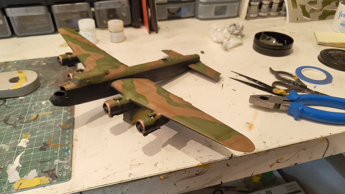 Stumps. 2nd Lancaster to paint 3rd and 4th abandoned due to too many faults. Used AK Real Colours this time prefer them to MRP as they mix better for me. Clear coat on which should knock back the brightness. A design must in 2025 for multi engine kits is detachable wings as