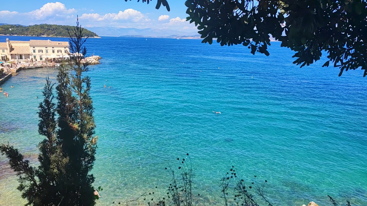 Valby_S's tweet image. Corfù