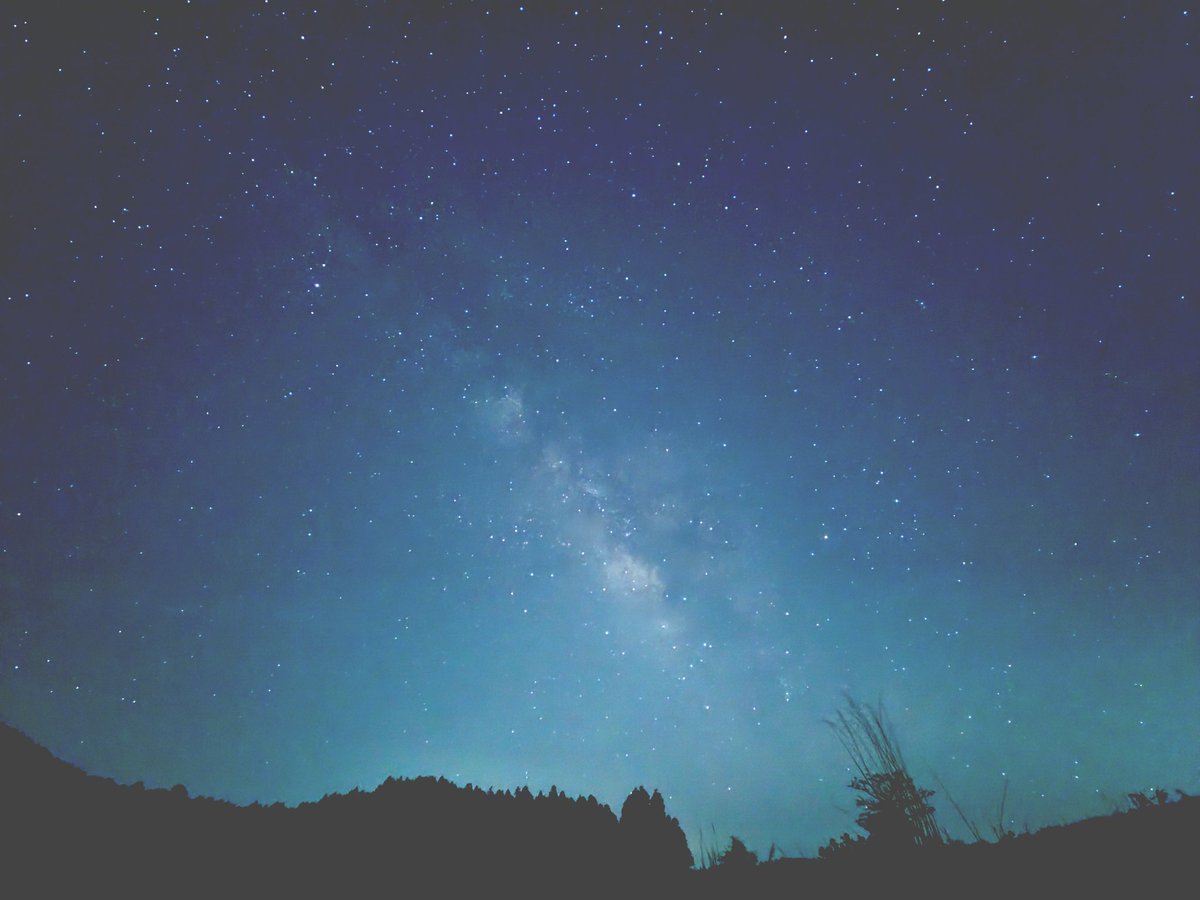 .
.
Q. 제주에서 은하수 볼 수 있는 방법
.
.
.
.
.
.
A. 볼 줄 아는 사람과 동행할 것, 끝.
.
.
.
.
.
Q. 왜 안알려주냐
A.
- 은하수 관측은 날씨를 많이 탐
- 그래서 어디서 보는게 좋다, 쉽게 추천 안됨
- 내가 볼땐 괜찮았는데
- 당신이 언제 어떻게 갈 줄 알고?
- 어떤게 은하수인지 구별가능?
-