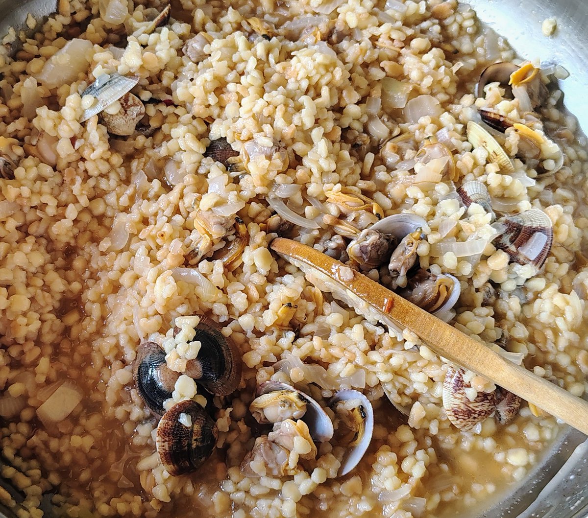 mia moglie mi ha fatto la fregola con le vongole e io la amo