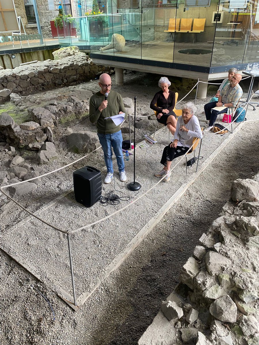 Nice to read at #Skylight47's #HeritageWeek event in Galway yesterday. Lovely to see/meet Aideen Henry, Daragh Hoey and Geraldine Mills, a privilege to be in the archaeology with them - Hall of the Red Earl, a fascinating venue! Thanks to Hazel Kelly for the photograph. #poetry