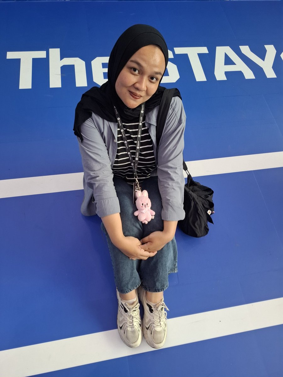 Dindakmaliaa's tweet photo. Biwruuuuu https://t.co/i9oANGoVuR