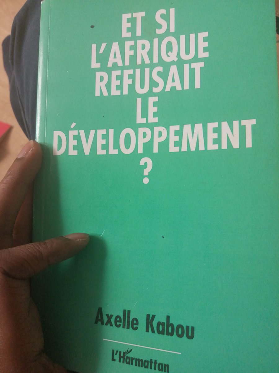 Le refus du développement consiste aussi à utiliser des objets, des cartes😊, des données ou des programmes qui sont libres ou qui nous sont "offerts" (technologie de l'aide) et dont l'existence n'a aucun lien avec notre participation à leur conception scientifique. Vrai ou faux?