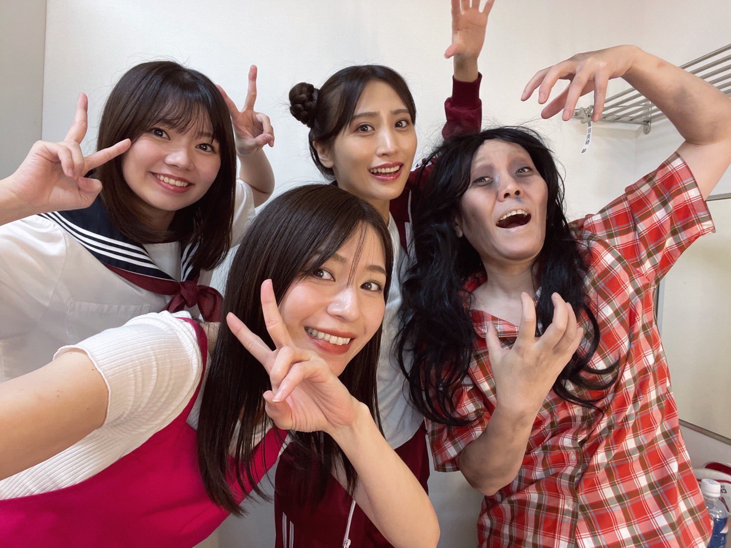 PASSPO☆ ぱすぽ☆ サイン付写真集 未開封 エムオン 根岸愛 D4DJ PASSPO☆ / 根岸愛 U‐CONNECTカード【デジタルコード