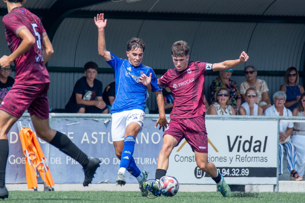 AnaVazquez_7's tweet photo. IX Torneo Juvenil Emilio Carballo

Real Oviedo B 1-3 Real Avilés A
(Dieguito)

El Real Oviedo queda subcampeón del torneo. https://t.co/Grfk4JF8nq