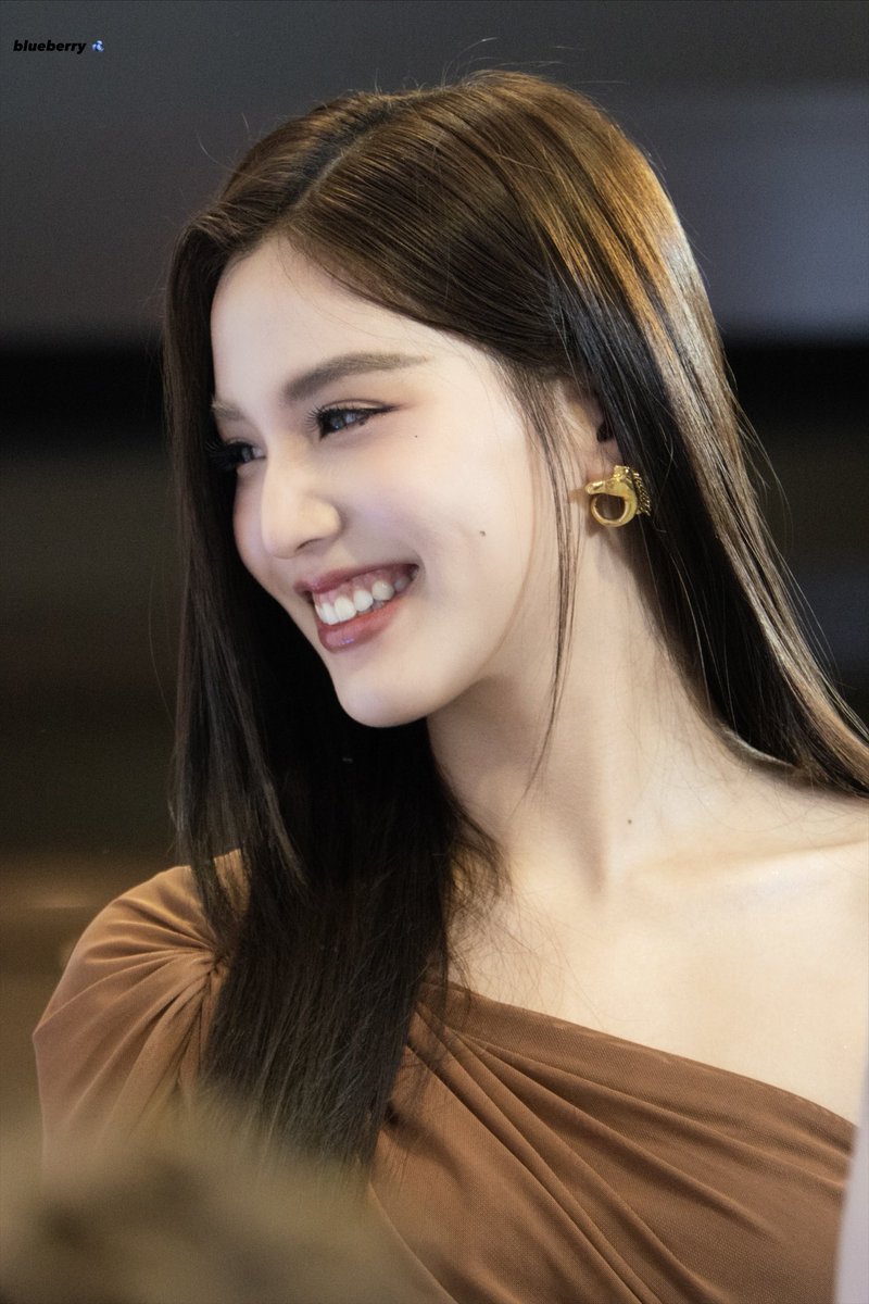 Blueberry_nice's tweet image. ☺️☺️☺️

MAKEOVER WITH EMIBONNIE
#InfinityMedicalClinicxEmiBonnie