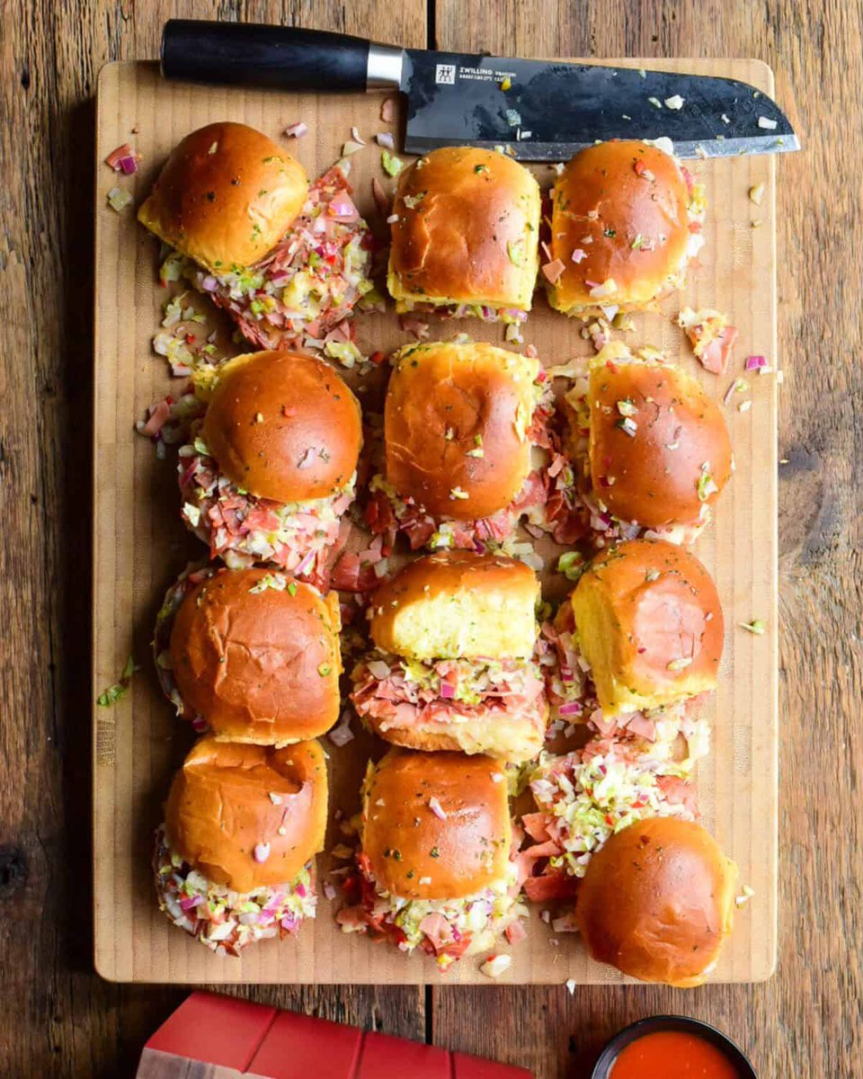 Zimmysnook's tweet photo. Chopped Italian Sliders 🥪🥪🥪

Not only are these really tasty, but they are also a lot of fun to make! 
Recipe👉 https://t.co/JT1hQ4yBcF

Happy Sunday everyone! 
#SliderSunday #SundayFunday #foodie https://t.co/YD1mW1rCmu