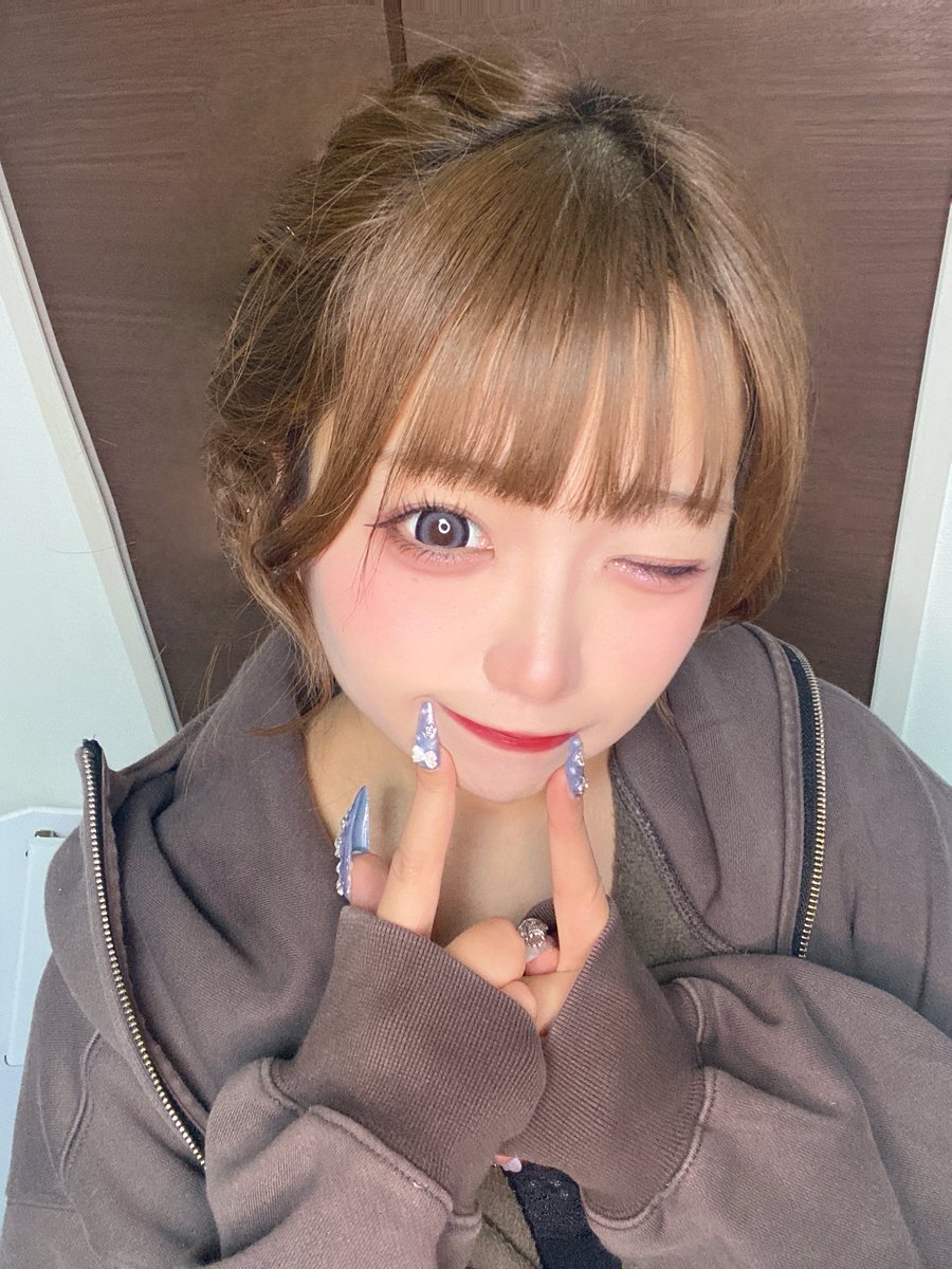 uniuni_niii's tweet photo. 大好きで大切で大事な君には
愛してるなんて言わないでいいね https://t.co/EImM9FuWBW