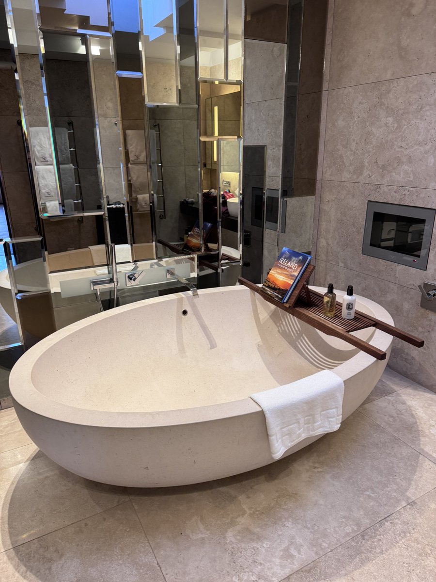 Tiffany Dowd tweet media