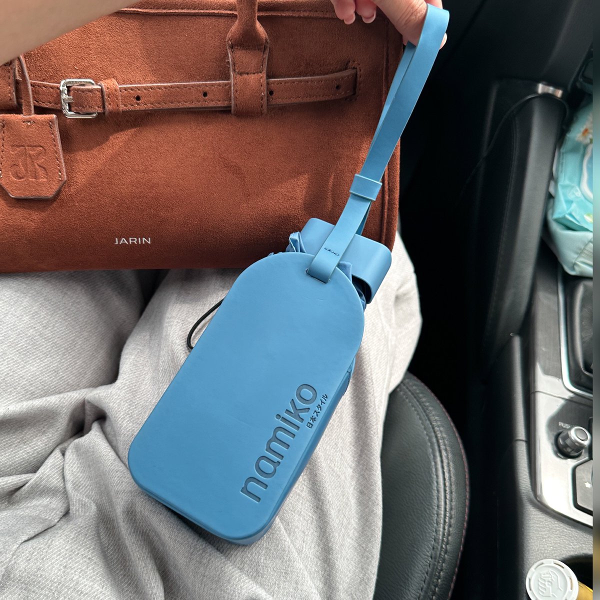 reviewstylegg's tweet photo. ชอบที่มีที่เก็บให้แบบสะดวกมากก ของ namiko นี่กดสี premium blue สวยยย
#Namiko #Topvalue
📍https://t.co/fDCbEWyIVG https://t.co/ZvE5ujVYwD