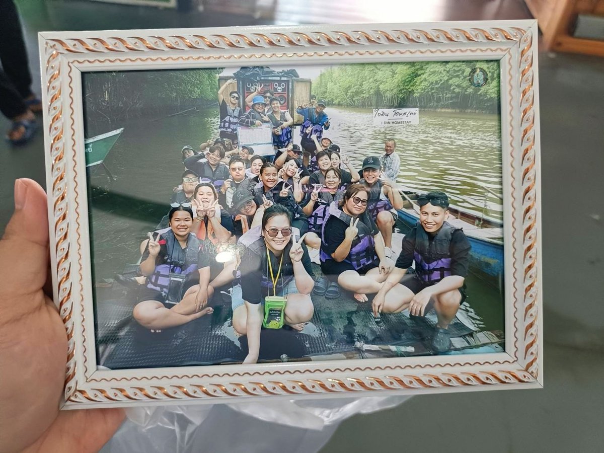 ในนามแอดมินบ้านลูกแก้วแฟน ขอขอบคุณทุกท่านที่มอบความไว้วางใจให้พวกเราได้ดูแลทริปแห่งความสุขในครั้งนี้

ขอบคุณที่มาสนุกและสร้างความทรงจำดีๆ ร่วมกันนะคะ 

แล้วพบกันใหม่ในทริปหน้านะ~~~ ✨️🌎

TRUE LOVE WITH LK 24
#lookkaewkamollak 
#LookkaewFan1stOuting