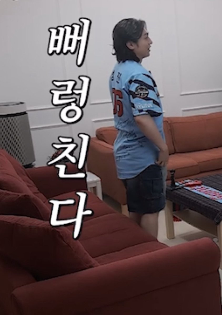 이러한 사유로 #RT 한 분께 슬로건.. 맥세이프지갑.. 그리고 나눔할 부채.. 등의 선물세트를 보내드리겟습니다

당발은 화욜 경기 전.