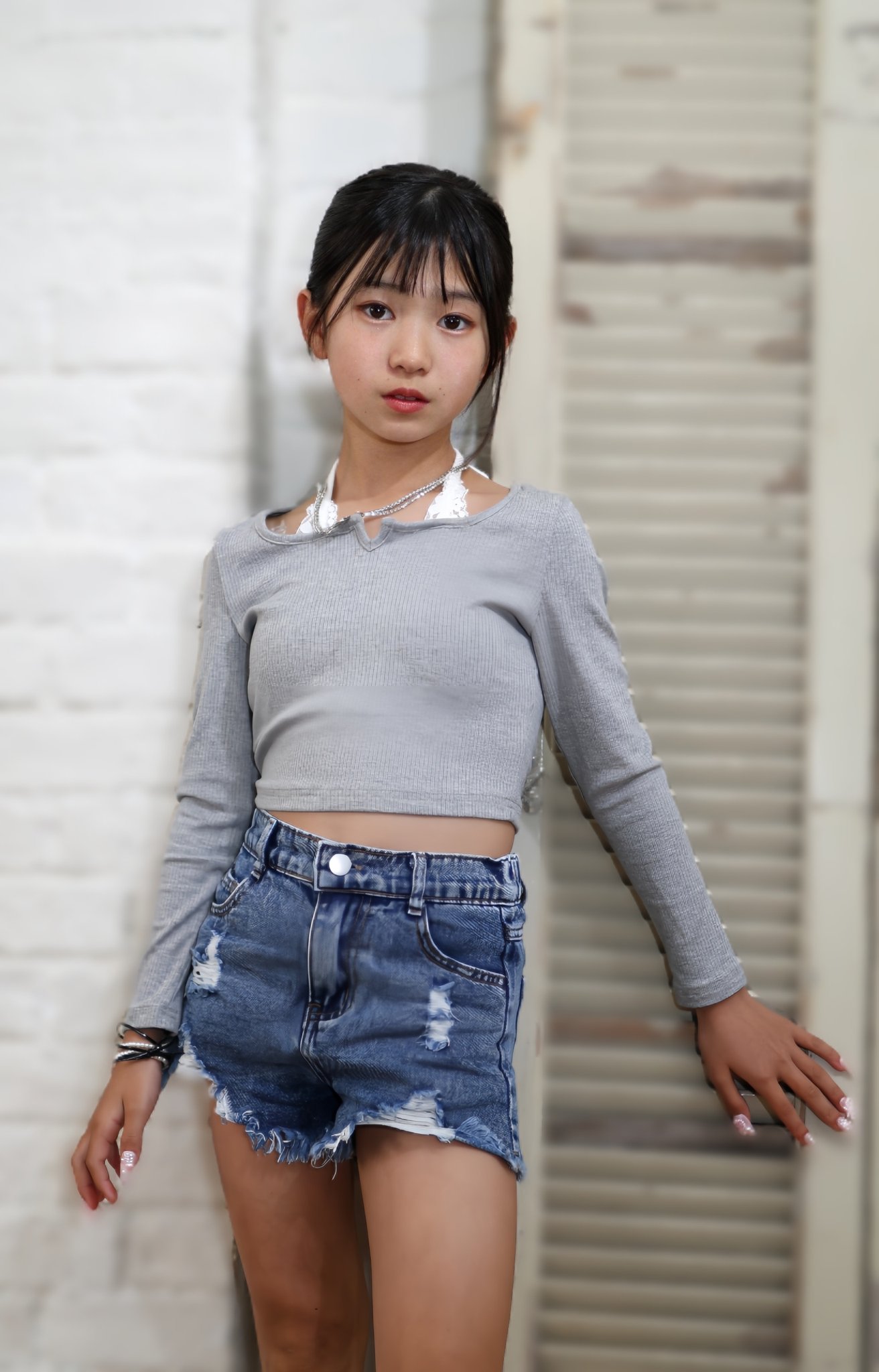 ♡coco♡ページ code ☺︎ * * tops #エンボス長袖裾フレアトップス