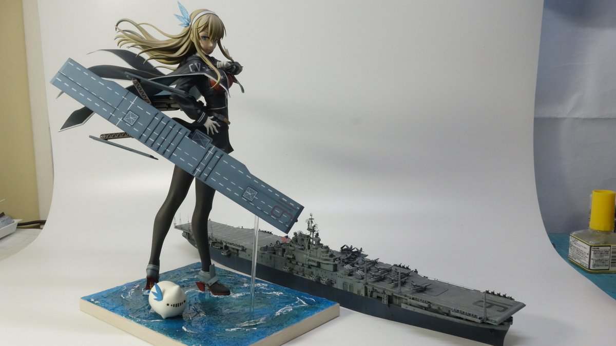 CV-16レキシントン完成。
原型は星际提督（<a href="/startd28581808/">星际提督</a>）。WF2025Sで購入。
去年艦船の方を作って1年後にまたガレキで作れるとは思わなかったです。パーツ数62は過去最多。ほぼ黒の衣装にグラデかけるのが大変でした。
#戦艦少女R