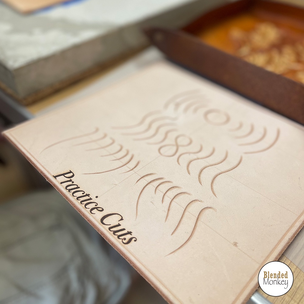 blended_monkey's tweet image. Today's LEATHERWORK experience, creating beautiful coasters and trays, is well underway!

If you missed out on this fabulous workshop, we have 4 more leatherwork experiences coming!

l8r.it/4ofT
⁠

#leatherwork #leatherworkshop 

@fatbobcrafts⁠
⁠