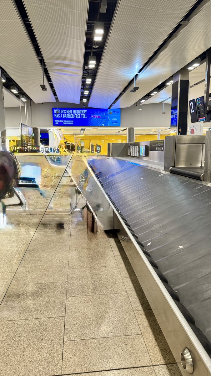 Arriving at T2 @dublinairport this unreadable Public Transport sign is still at the carousel. Compare it to the <a href="/eflow/">Eric Floen</a> sign, which is easily read from anywhere beside the carousel.
