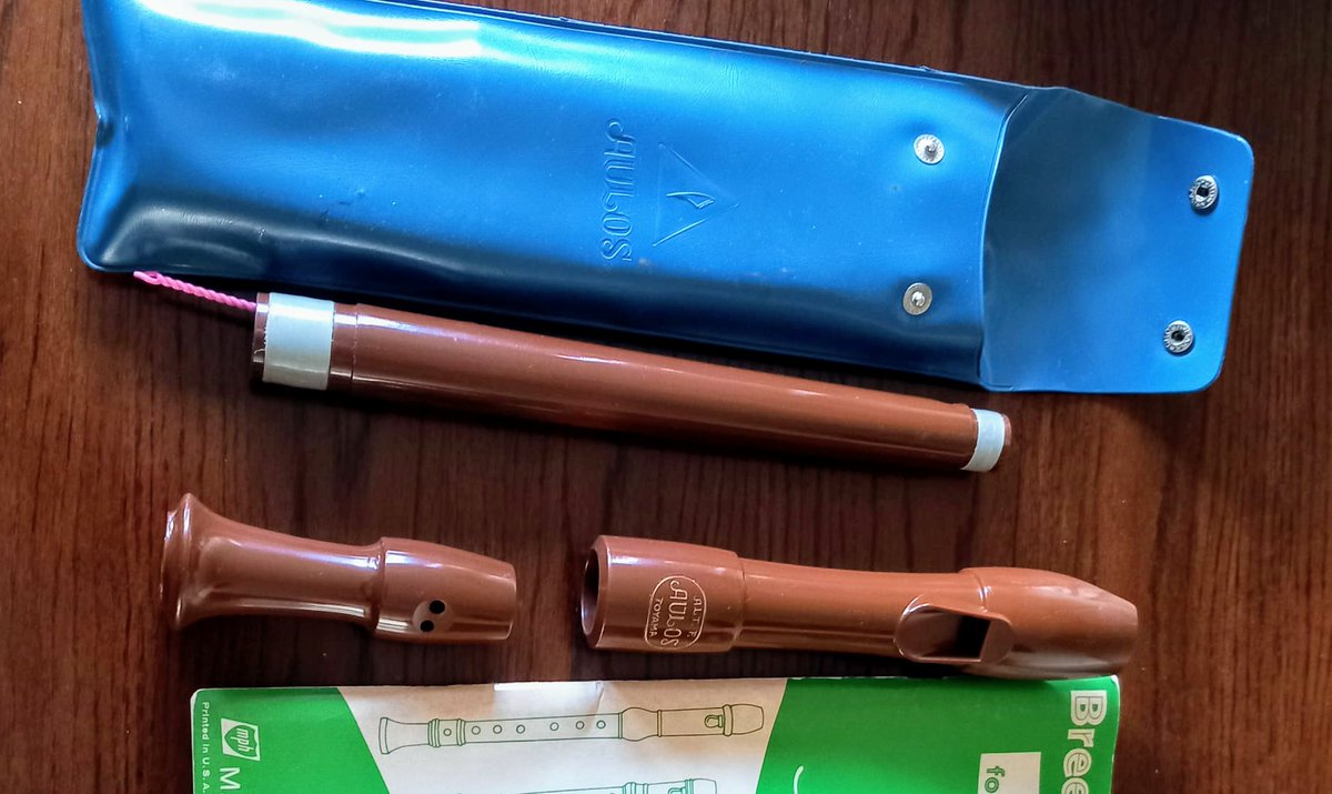 BrianResource's tweet image. I finally managed to find a nice clean example of the Aulos recorder Brian played during late 1966.  

#BrianJones #TheRollingStones #Aulos #Recorder
