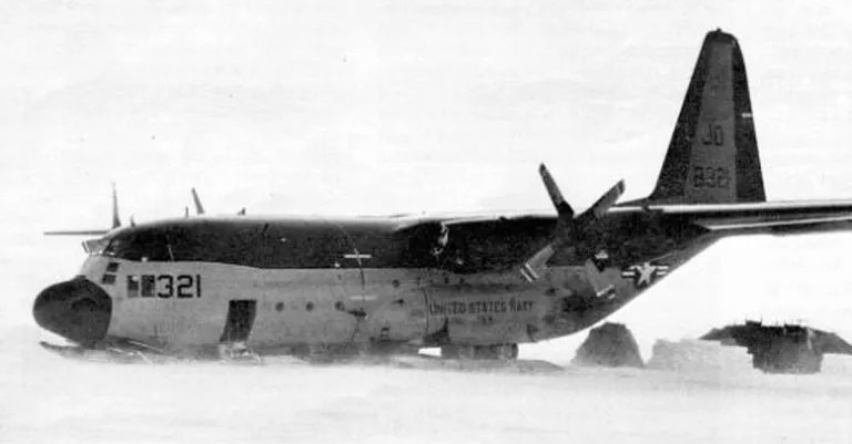 On August 24, 1938, during the Second Sino-Japanese War, a plane operated by China National Aviation Corporation was attacked by Japanese military aircraft just north of Hong Kong. It was the first commercial passenger airliner shot down by hostile forces onthatday.co.uk/2020/08/august…