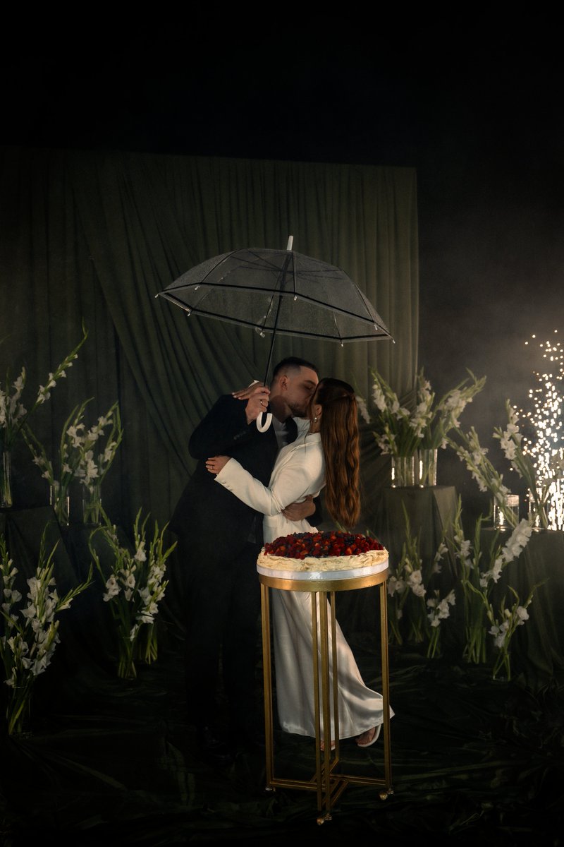 WHATISLOVV tweet media