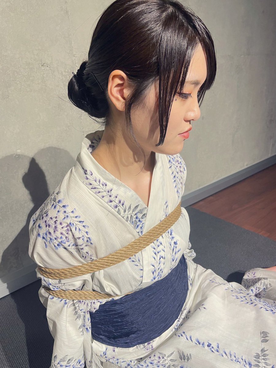 昨日は福縄会vol.13！緊縛撮影の会、ご参加ありがとうございました✌️
私は緊縛写真が好きで界隈に足を踏み入れているので、お写真のお話ができるのとっても楽しかったです🥰
いろんな方に撮っていただき超贅沢な時間でございました！！！

次回は9月20日✨よろしくお願いいたします！