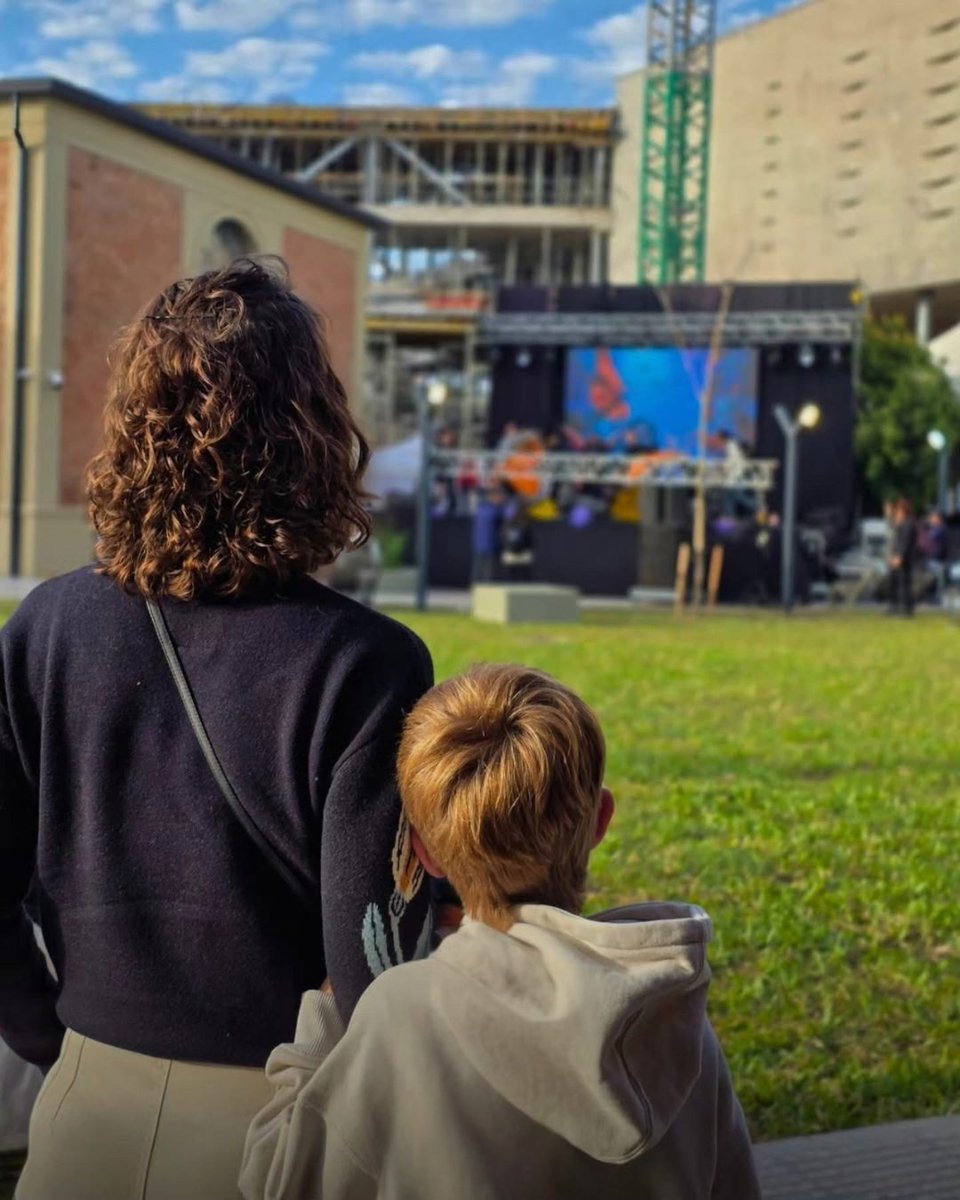 Gran día para disfrutar de sabores 100% correntinos, clases de cocina, charlas, exposiciones, feria de artesanos y shows en vivo. 

A partir de las 11, las puertas de La Unidad estarán abiertas para vivir la última jornada de Iberá conVida.

La entrada es libre y gratuita.