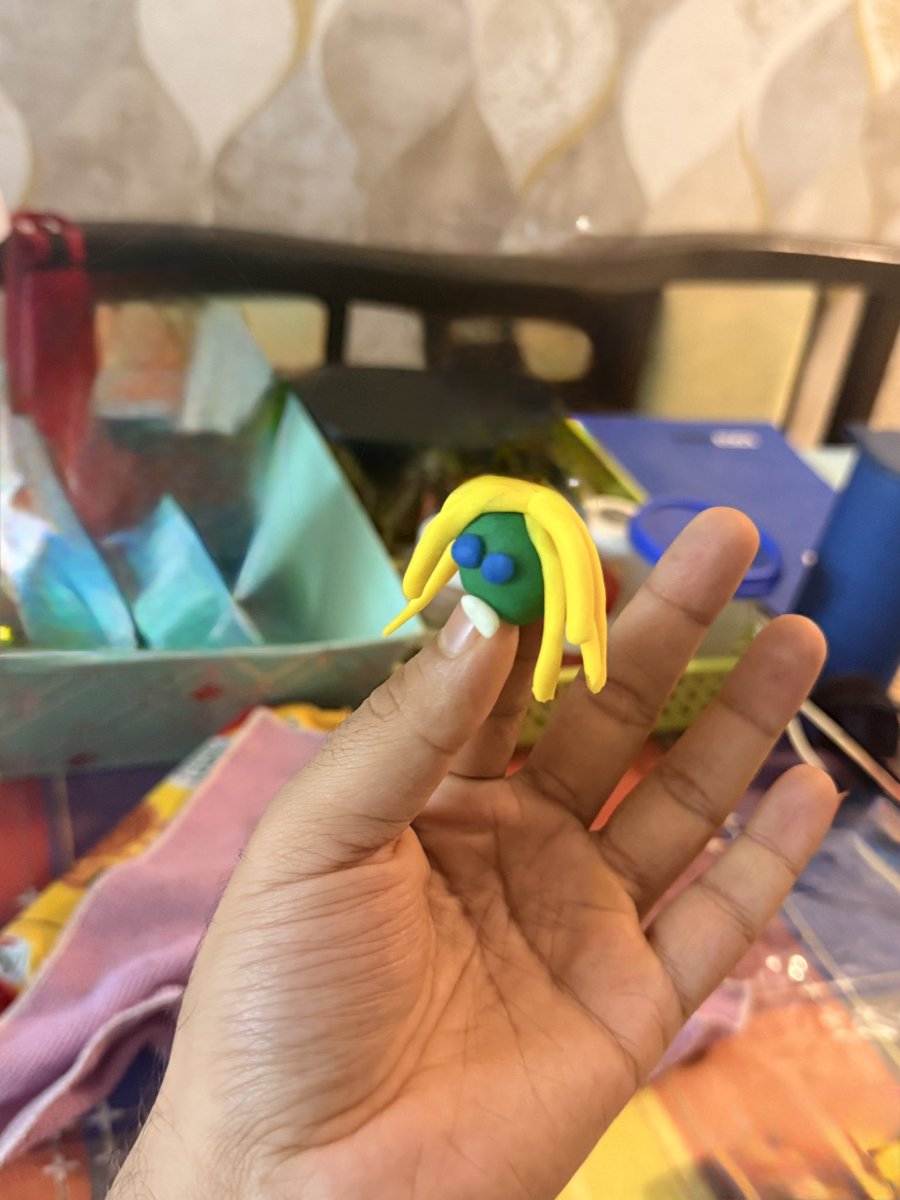 Can I include this in my #buildinpublic :)

Picked up some clay dough to break out of my Sunday routine to build using my bare hands. 

Ps; I’ll get better :)