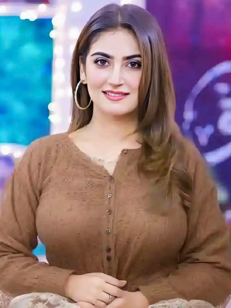 💖
سائیکالوجی کے مطابق مرد اگر 2 گھنٹے ورزش کرنے کی بجائے 5 منٹ من پسند خاتون سے بات کر لے تو ذیادہ صحت مند رہتا ہے۔

💞💞