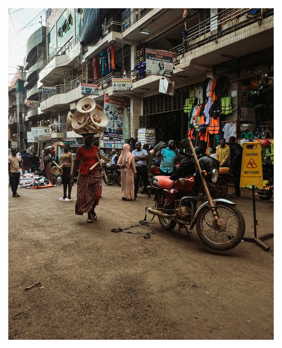 On the streets of Kampala. 

#PhotographingUganda.
