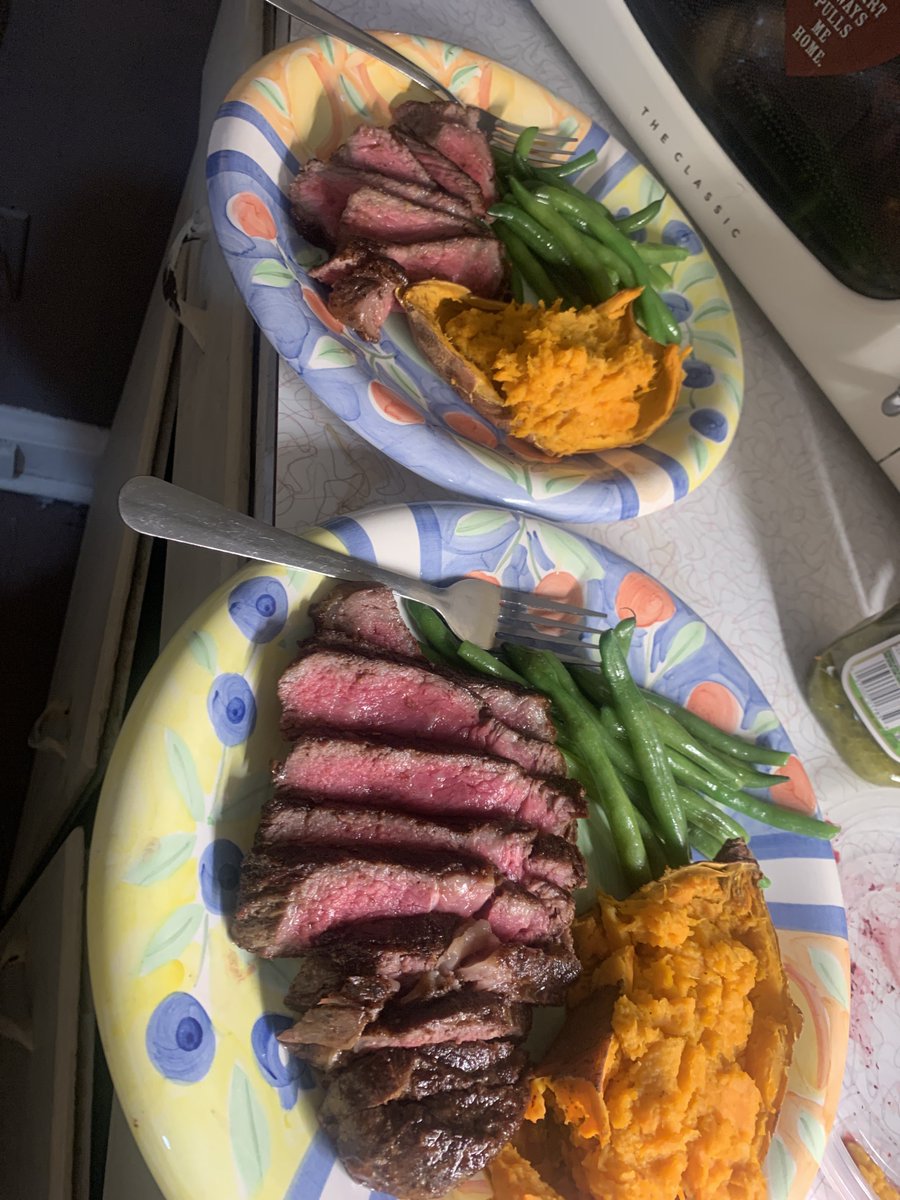 LeftHandedSWM's tweet image. Gm
Last might i made Wagyu beef (from Australia)  for fhe first tjme, for Natalia. It turned out better than expected.