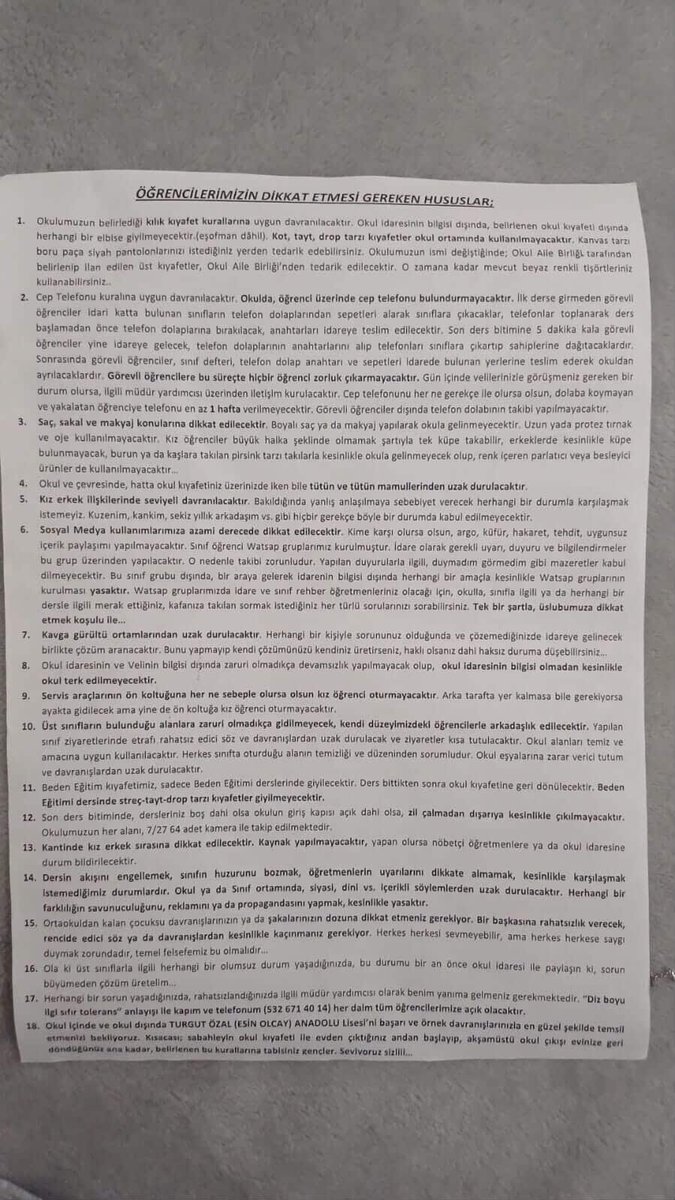 mahfildijital's tweet image. 🔴 Düzce Turgut Özal Anadolu Lisesi'nin kuralları:

Kız erkek ilişkilerinde seviyeli davranılacak.

Kot, tayt, drop tarzı kıyafetler okul ortamında kullanılmayacak.

Oje, ruj, eyeliner, parlatıcı kullanılmayacak.

Kantinde kız erkek sırasına dikkat edilecek.

Okul ya da sınıf…