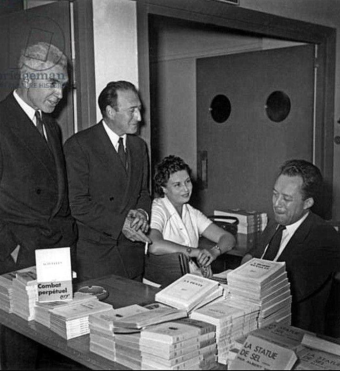 아 왜 웃참하는거 같지