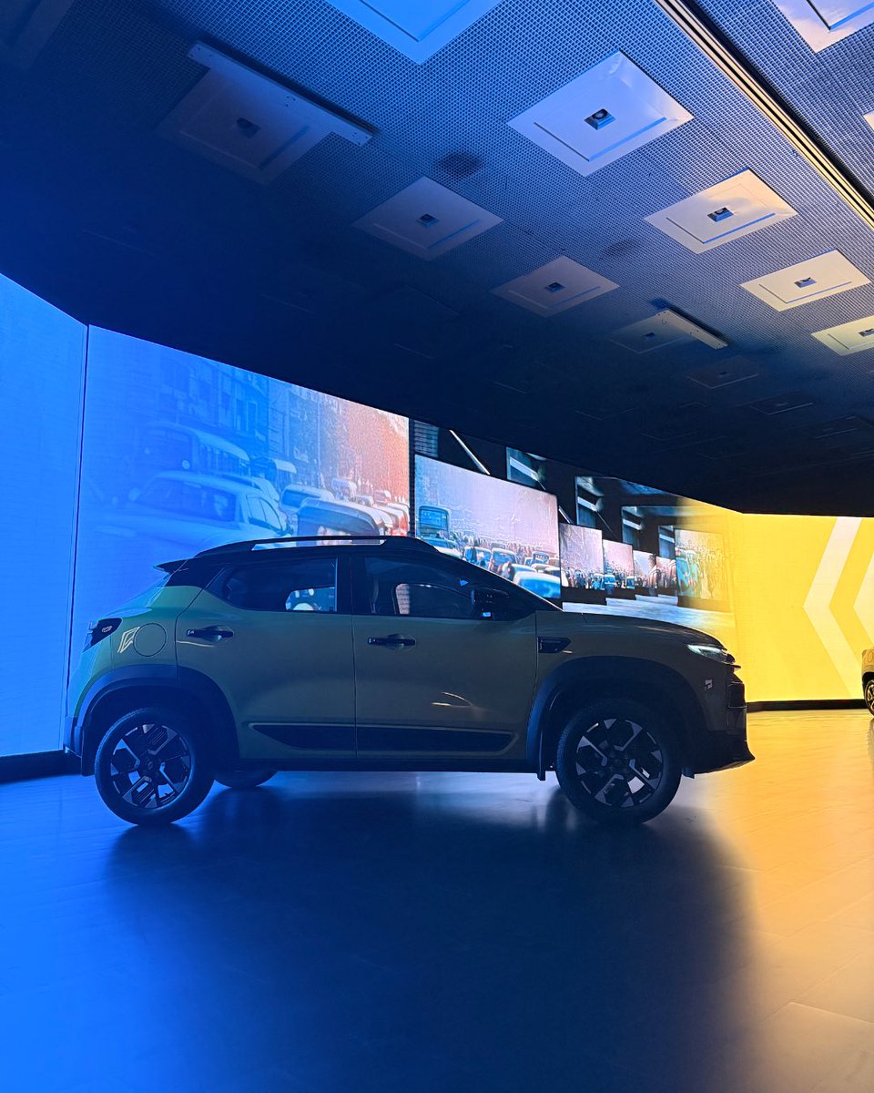 Nand Kumar Nair (@samonwheel) on Twitter photo .<a href="/RenaultIndia/">Renault India</a> has launched the new Kiger in India with 35+ updates. Prices: ₹6.29–₹11.29 lakh (ex-showroom). Key changes include refreshed design, new interiors, 100 PS turbo engine & 21 safety features.
#RenaultKiger #NewKiger #CompactSUV #CarNews #AutoUpdate .<a href="/RenaultIndia/">Renault India</a> has launched the new Kiger in India with 35+ updates. Prices: ₹6.29–₹11.29 lakh (ex-showroom). Key changes include refreshed design, new interiors, 100 PS turbo engine & 21 safety features.
#RenaultKiger #NewKiger #CompactSUV #CarNews #AutoUpdate