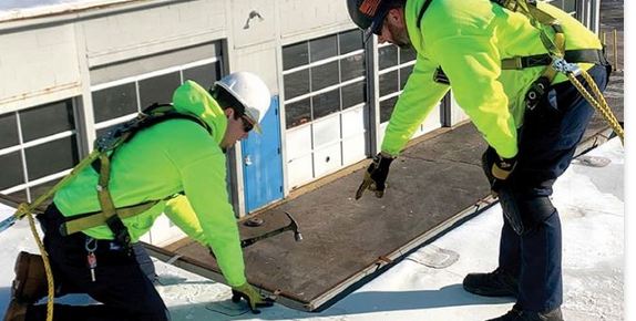 RCEC2's tweet image. Walking- Working Surfaces  #rcec2
Slips, trips, and falls account for many industry accidents. Slips, trips, and falls are responsible for 10 percent of all accidental deaths.
Read More: rcec2.blogspot.com/2025/08/walkin…