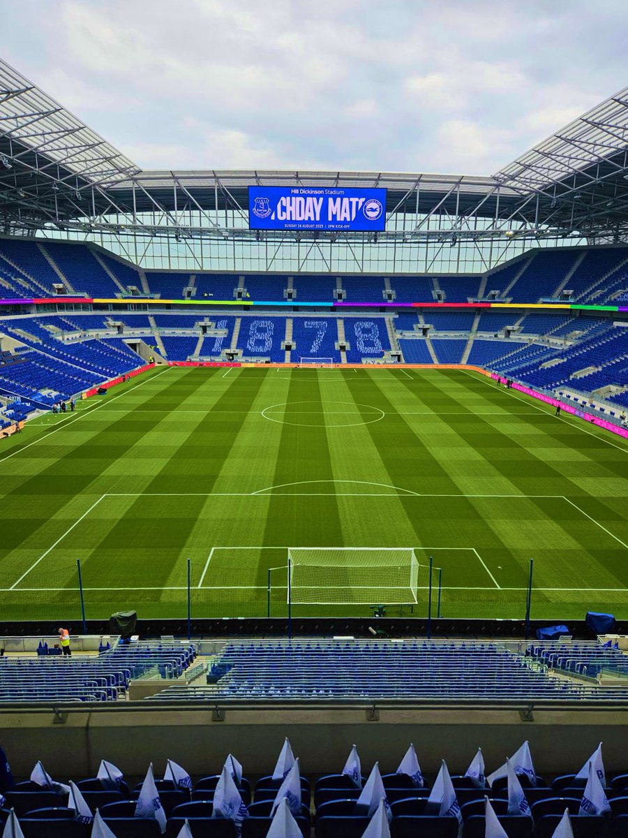 🏟️ Goodison Park'a veda eden Everton, yeni evi Hill Dickinson Stadyumu’nda ilk Premier League maçına çıktı.