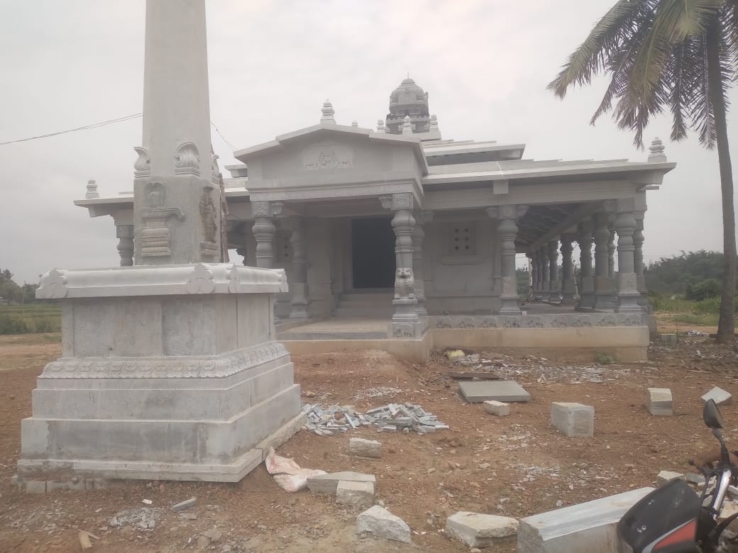 𝗛𝗮𝗹𝗲𝘀𝗵 𝗚 (@k_cult_) on Twitter photo ಸುಜಾತ ಸಂಜೀವ ಅಕ್ಕ ನವರು ವಿಜಯನಗರ ಜಿಲ್ಲಾ, ಹೂವಿನ ಹಡಗಲಿ ತಾಲೂಕು, ಅಂಗೂರು ಗ್ರಾಮದಲ್ಲಿ ತಮ್ಮ ಮನೆಯ ದೇವರಾದ ಅಂಗೂರಮ್ಮನಿಗೆ ದೇವಸ್ಥಾನ ನಿರ್ಮಿಸುತ್ತಿದ್ದಾರೆ.
🥁 #K47RedemptionOnDec25 🥁
<a href="/KicchaSudeep/">Kichcha Sudeepa</a> #KicchaSudeep𓃵
#Kichcha47 <a href="/sanchithsanjeev/">sanchith sanjeev</a> ಸುಜಾತ ಸಂಜೀವ ಅಕ್ಕ ನವರು ವಿಜಯನಗರ ಜಿಲ್ಲಾ, ಹೂವಿನ ಹಡಗಲಿ ತಾಲೂಕು, ಅಂಗೂರು ಗ್ರಾಮದಲ್ಲಿ ತಮ್ಮ ಮನೆಯ ದೇವರಾದ ಅಂಗೂರಮ್ಮನಿಗೆ ದೇವಸ್ಥಾನ ನಿರ್ಮಿಸುತ್ತಿದ್ದಾರೆ.
🥁 #K47RedemptionOnDec25 🥁
<a href="/KicchaSudeep/">Kichcha Sudeepa</a> #KicchaSudeep𓃵
#Kichcha47 <a href="/sanchithsanjeev/">sanchith sanjeev</a>