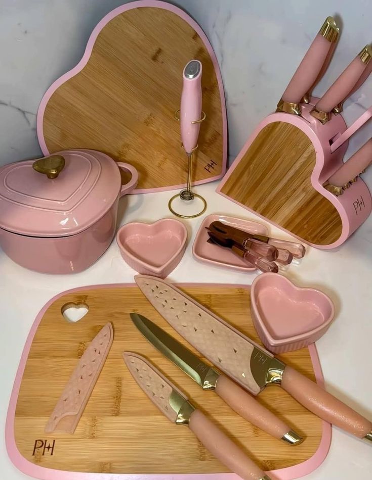 Itens essenciais para seu enxoval de cozinha
A thread ✨️