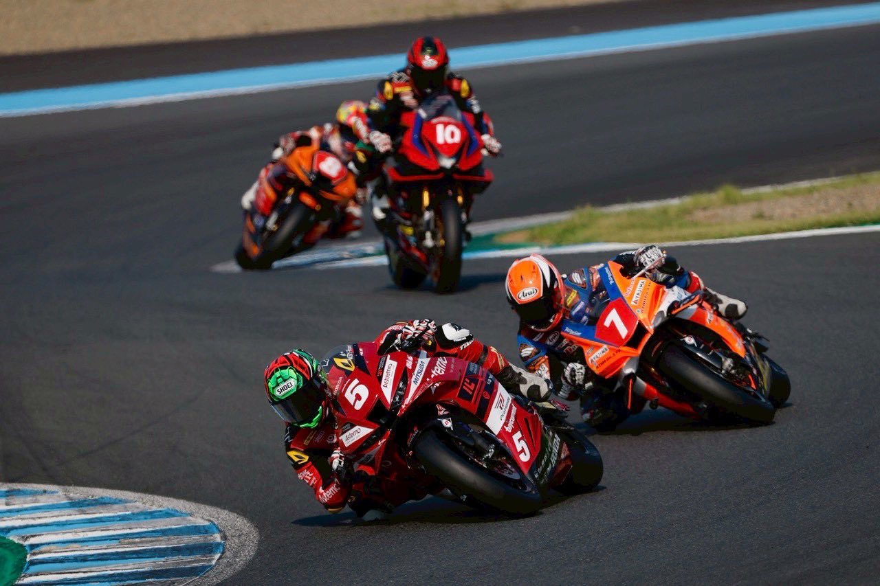 ロードレース オレンジ統一3点セット！ 2023_jsb1000_rd3_06-1024x683.jpg