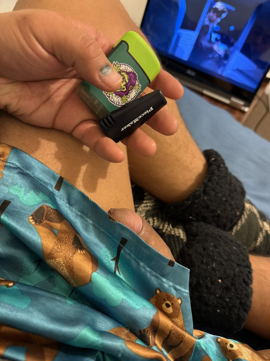 who accompanies me😈🍆🍑