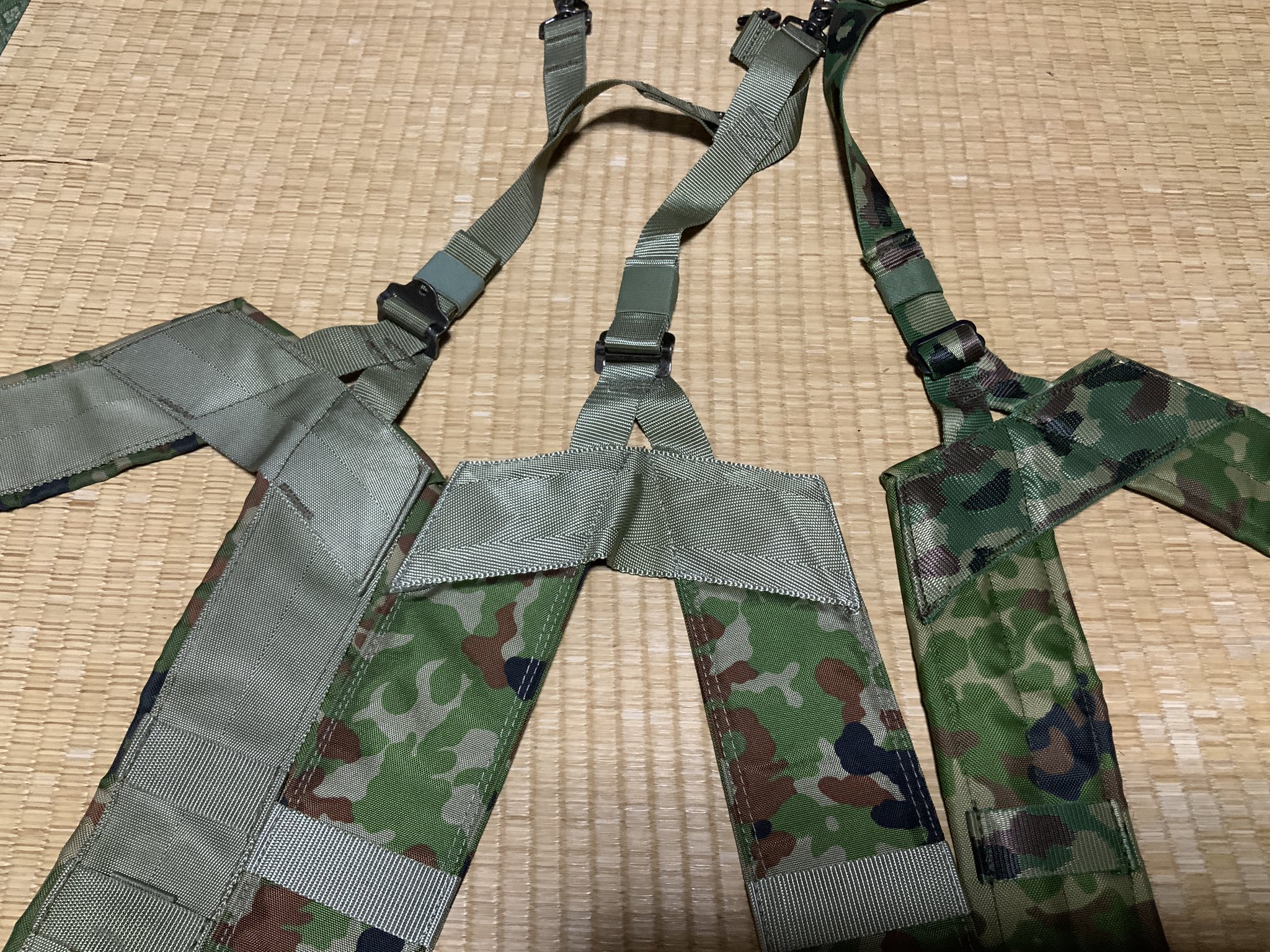 自衛隊。旧型吊りバンド。PX品、未使用品。 Yahoo!オークション - 自衛隊 旧型 X型サスペンダー 吊りバンド