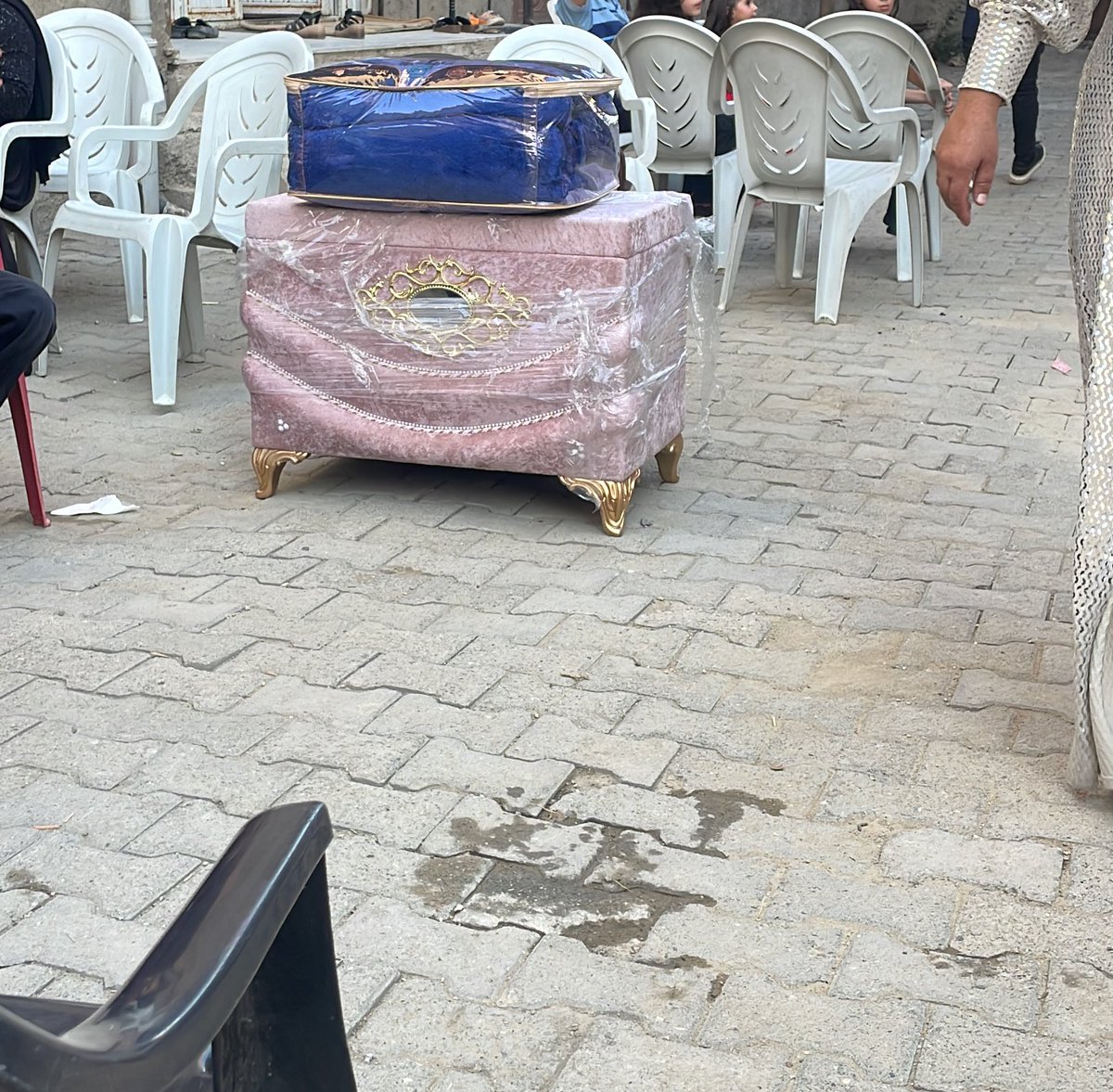 Ortamdayım canım yazma :)