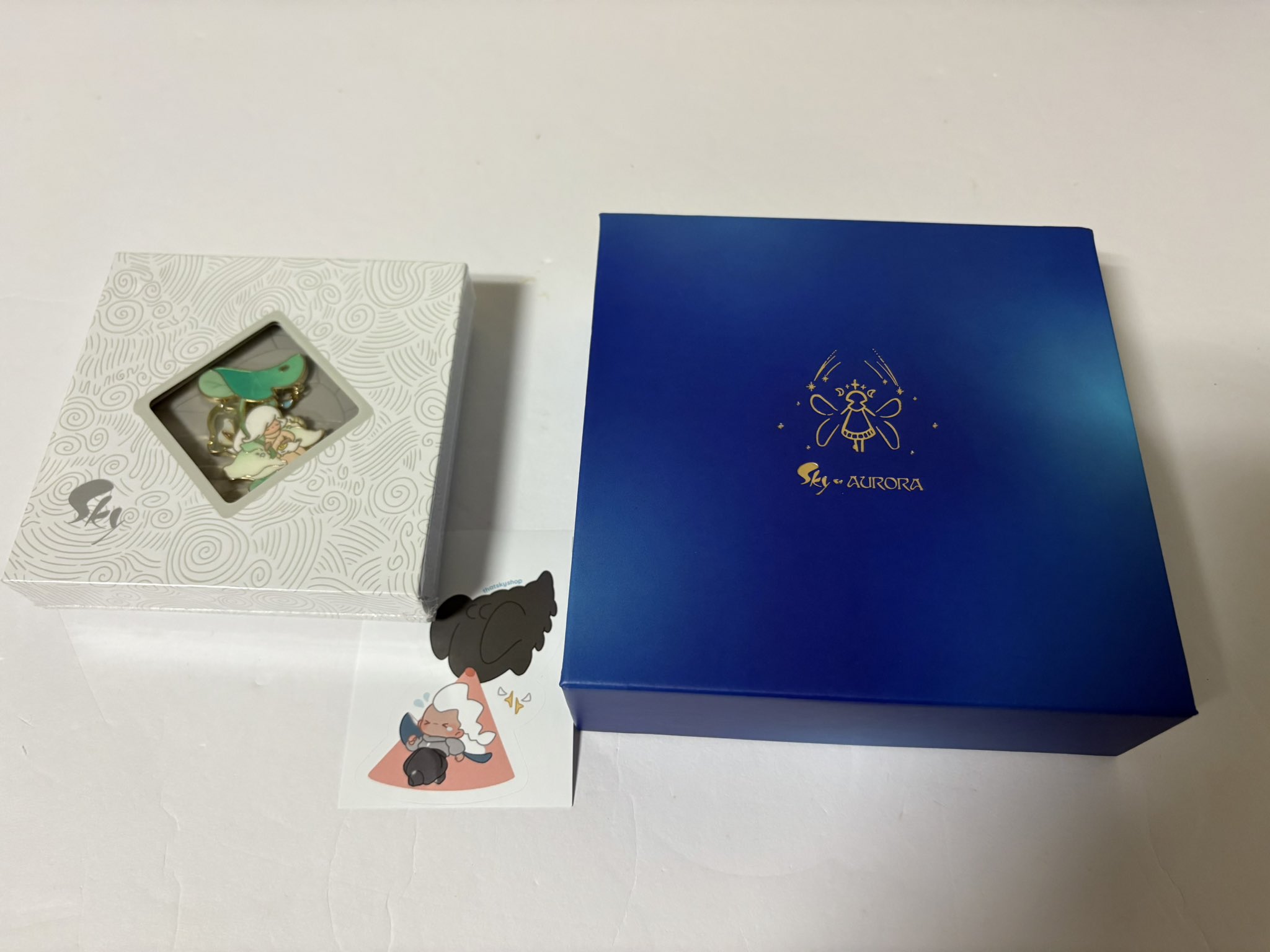 sky星を紡ぐ子どもたち AURORAキーホルダー ピンバッジ Sky星を紡ぐ子どもたち ピンバッジ AURORAの季節 キーチェーン