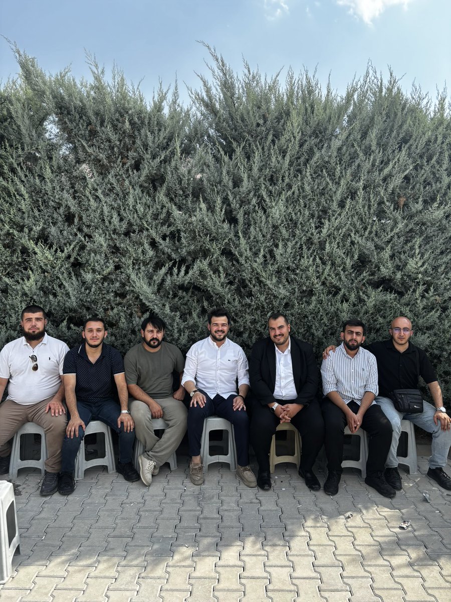 Bugün TÜGVA yönetimimizde bulunan kıymetli kardeşim Ömer Faruk Turhan’ın düğününe katıldık. 

Geçmişte beraber görev yaptığımız dostlarla bir arada olmak ayrı bir mutluluktu. Rabbim bir ömür saadet nasip etsin.